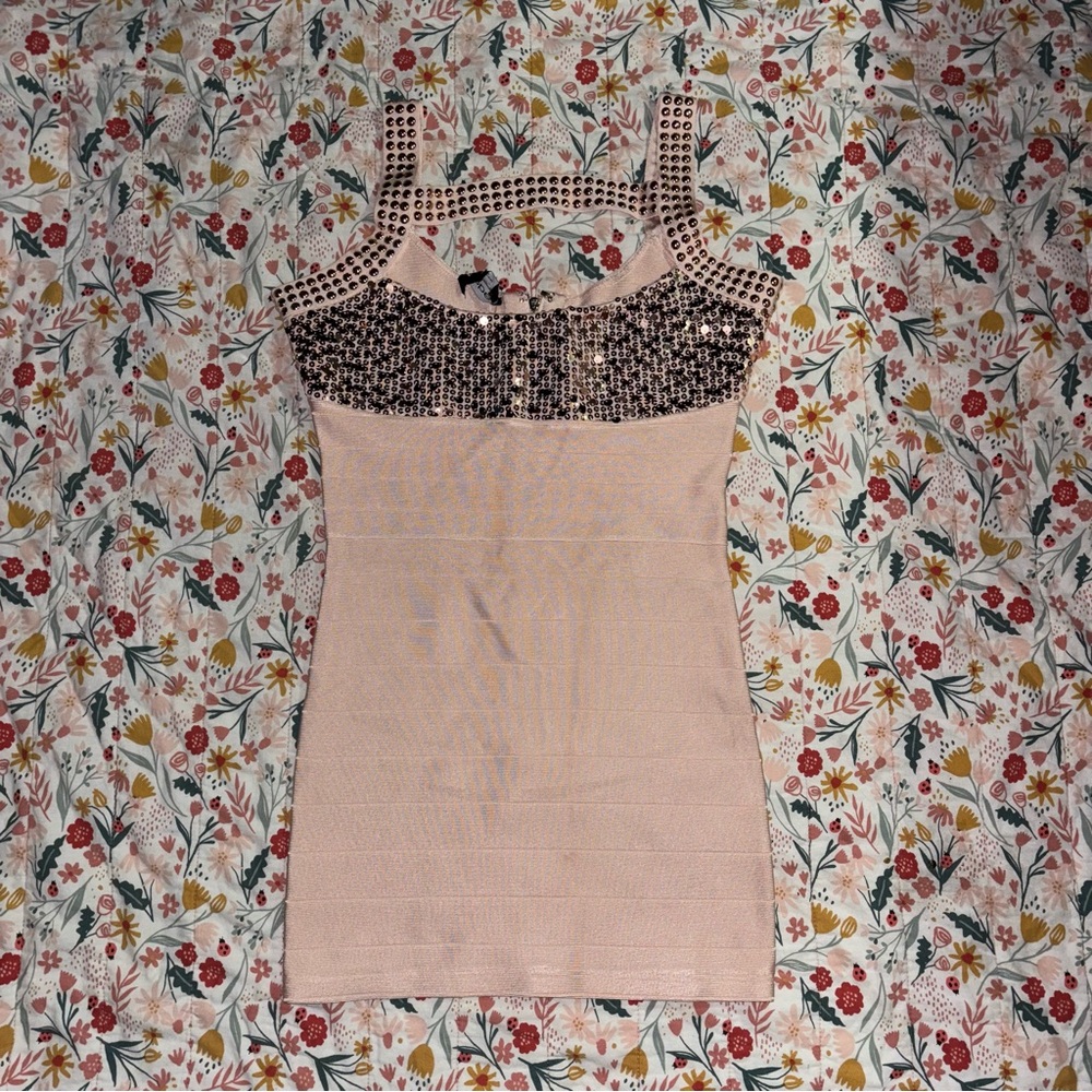 Bebe light pink mini dress with studs and sequins. Size M.